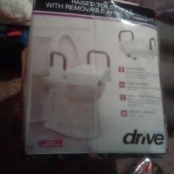 Raised Toilet Seat With Removable Arms,5"Height