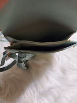 Mint Crossbody
