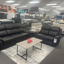 Huge Summer Blowout Sale☀️ 2 Piece Reclining Sofa And Love With 4 Recliners Only $999