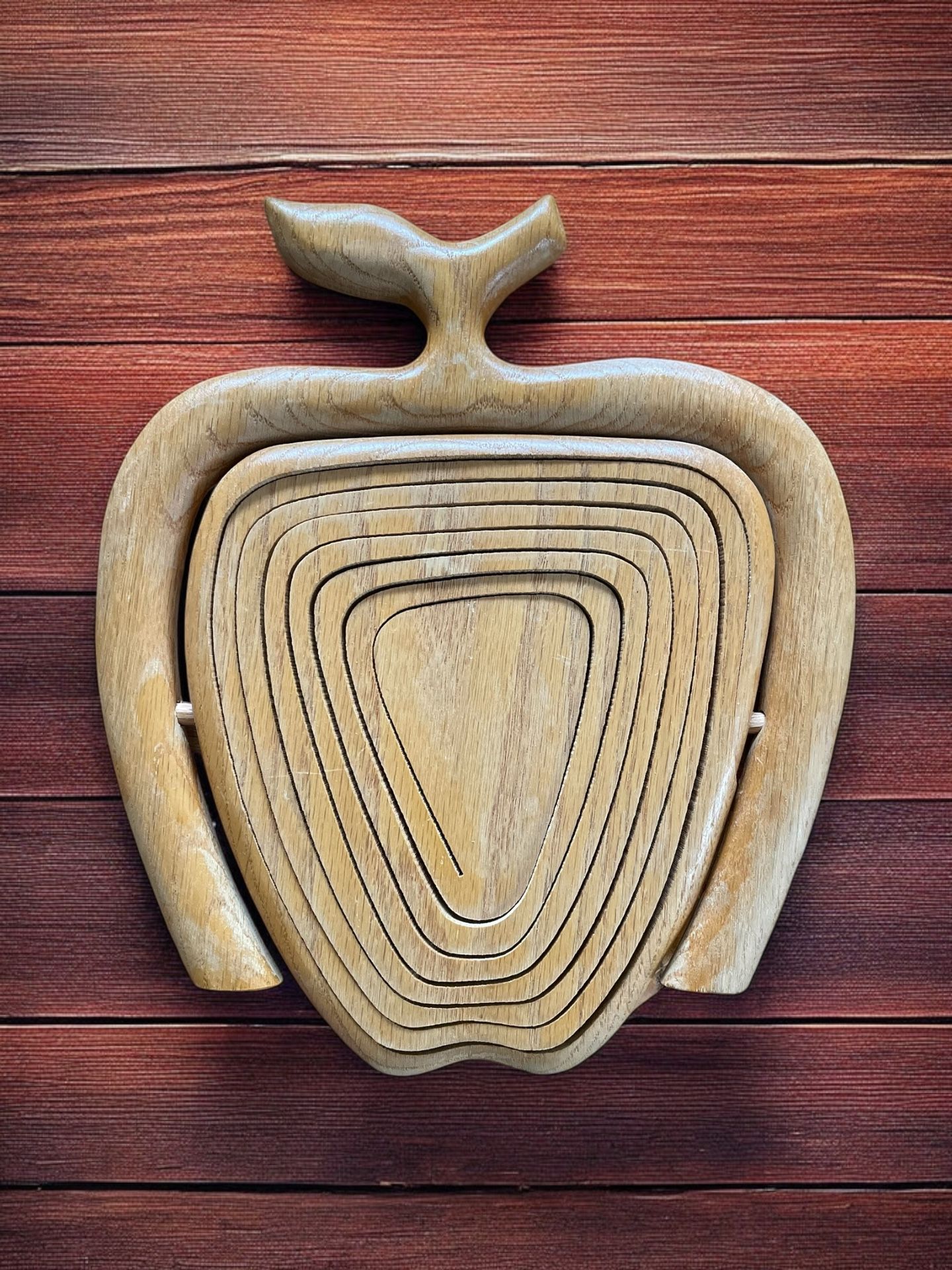 Vintage Apple Shaped Collapsible Wooden Basket Bowl Trivet Decor