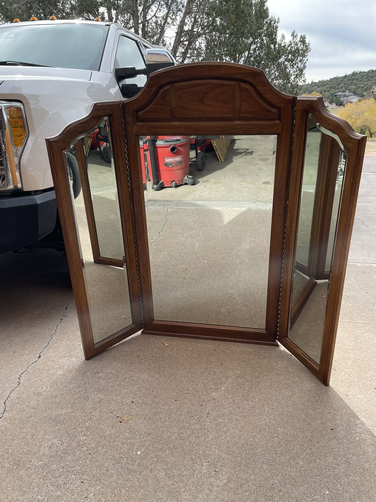 Thomasville dresser and Mirror