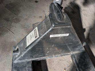 Slightly used Uline pallet jack 7700 lb