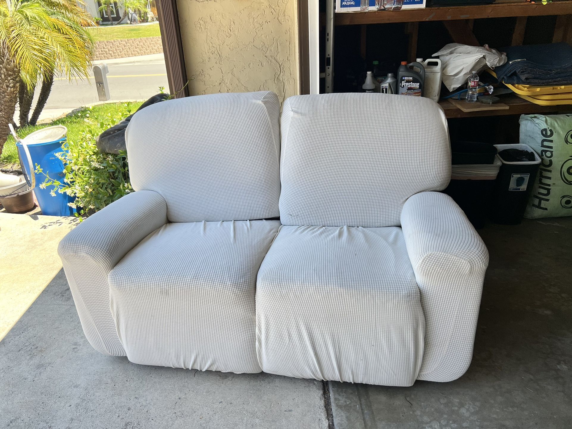 love seat recliner $40