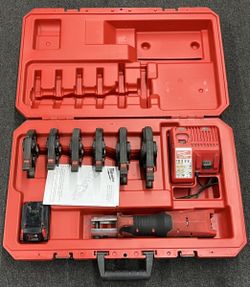 Milwaukee M18 Force Logic Press Tool W/ One-Key Kit
