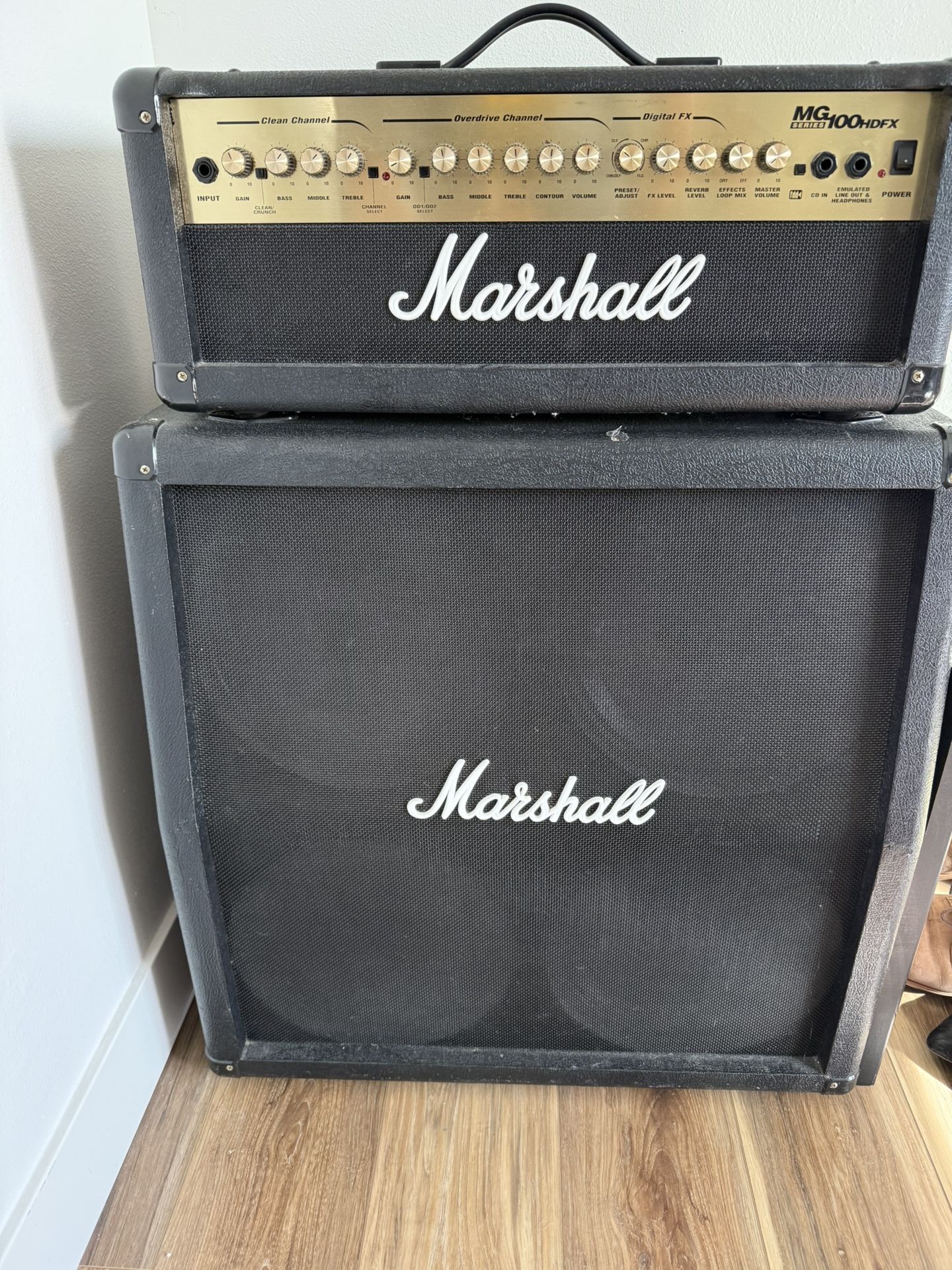 Marshall Mg100 And Mg412 4x12 Guitar amp