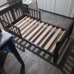 Sturdy Toddlera Bed Frame