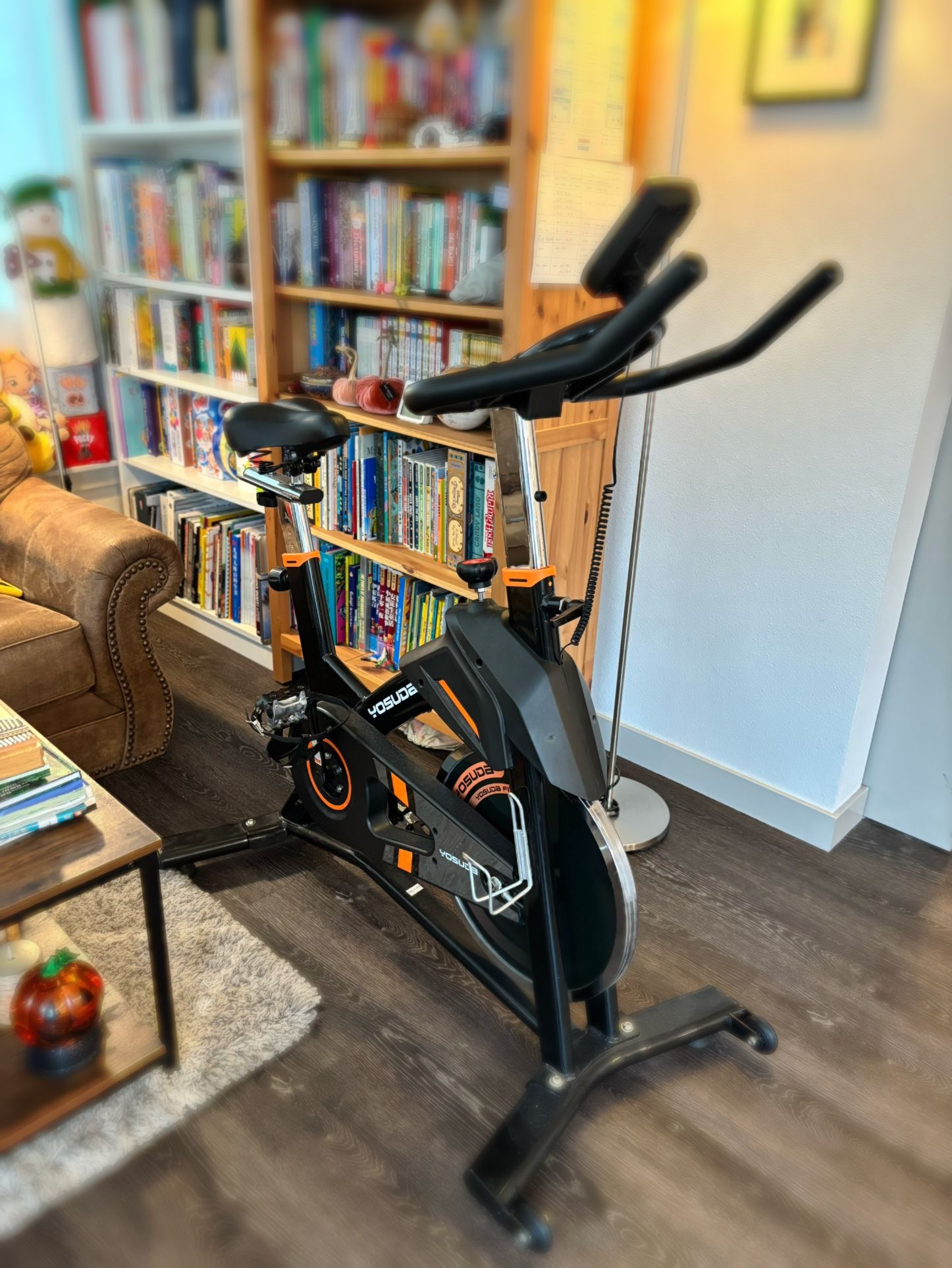 Yosuda exercise bike, brake pad stationary bike for home with App,like new