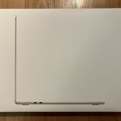 New Sealed 2023 Apple M2 MacBook Air Starlight 15.3-in Display 8GB RAM 256GB SSD