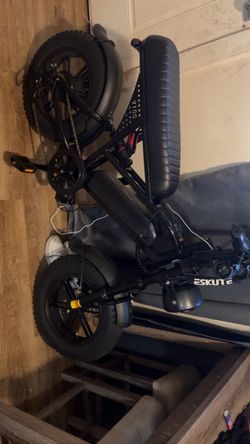 Almost brand new e bike