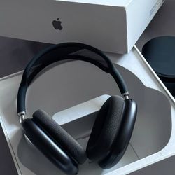 Black Apple AirPod Max Headphones