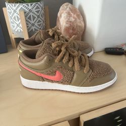 Air Jordan 1 Low Utility 