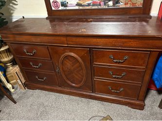 Free dresser