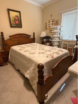 4 Piece Real Wood Bedroom Set