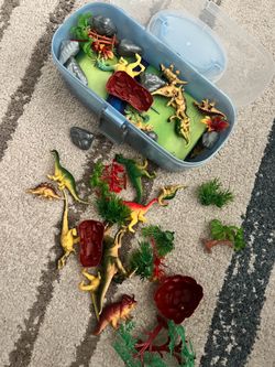 Dinosaur toy box