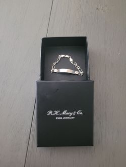 Sterling silver Child's bracelet for engraving.