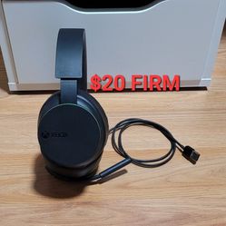Xbox Wireless Headset For Xbox Series X|S, Xbox One and PC, Firm Price, Works Fine. Read Description For Details 