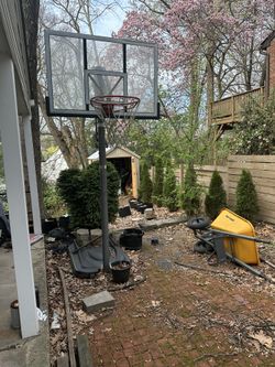 Basketball Hoop With Brand New Baskekball