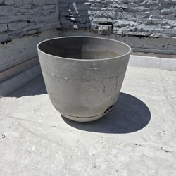 16"  Planter