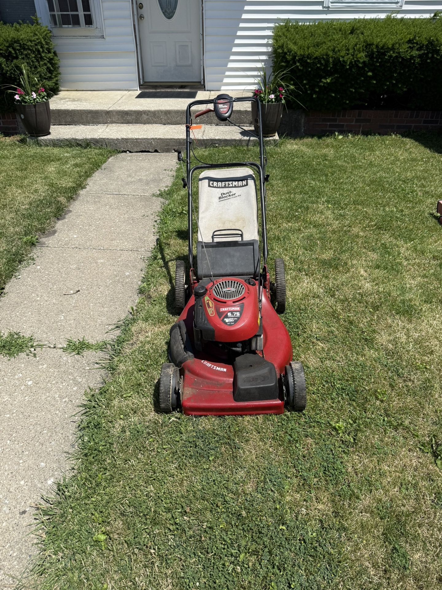 Craftsman EZ Walk Lawnmower 22in Cut,