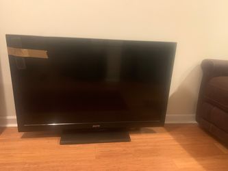 Sanyo 40” tv with remote works perfect