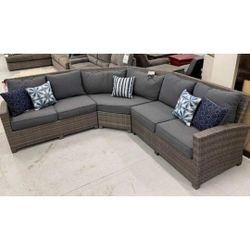 Salem Beach Gray 3-Piece Outdoor Sectional by Ashley 