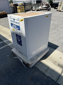 38 Gal Electrical Water Heater