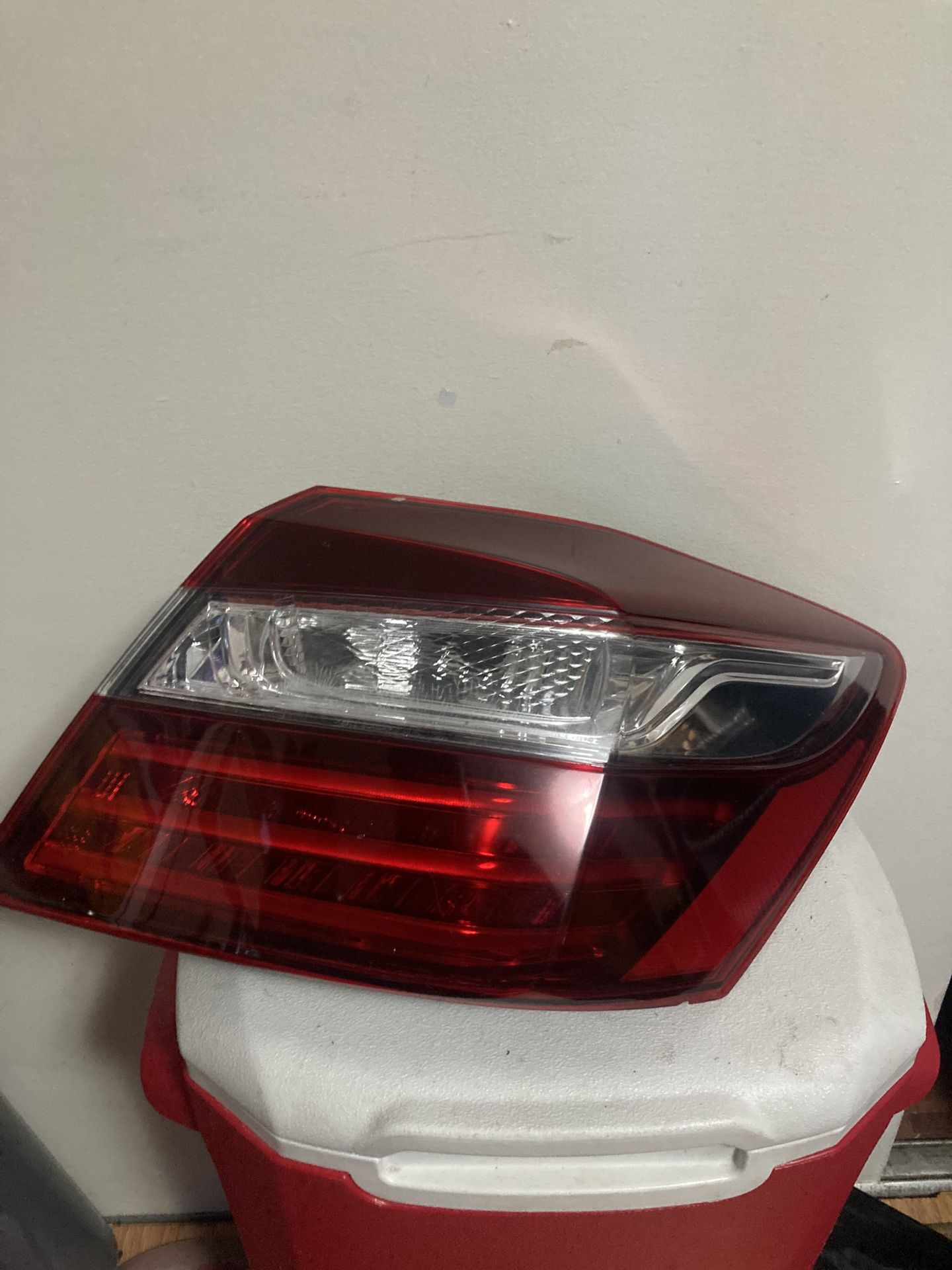 2016 Honda Accord Tail Light
