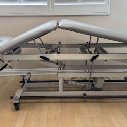 Armedica AMBA-300 Electric Hi-Lo Treatment Table - 400lb Capacity