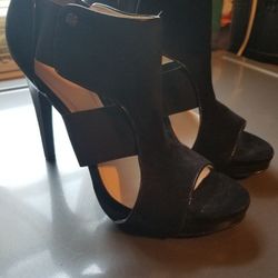 Calvin Klein Pumps-NEW