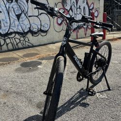 Pedego Avenue electric bike