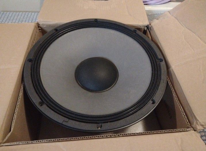 New 15" Pro Audio Woofer 18 Sound 15W750 
$160 (One Available)