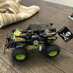 Lego Monster Trucks 