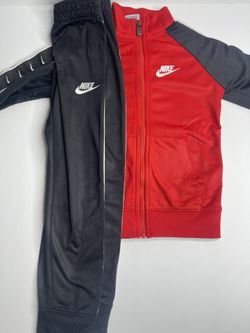 Nike Red & Black Set PLUS ADDITIONAL Black Nike Long sleeve shirt