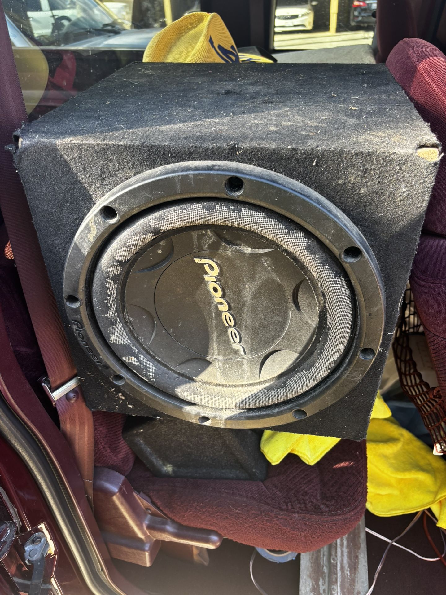 12 Speaker 
