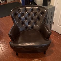 Brown faux leather chair like real, like new