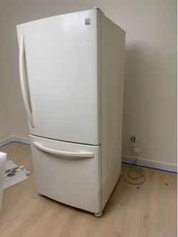 Fridge in a good working condition