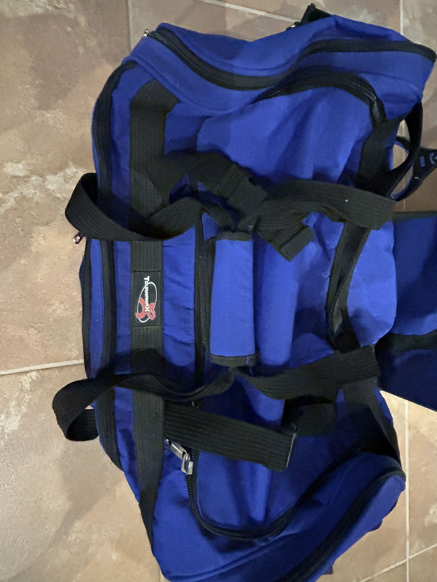Medium Sized Duffle Bag /gym Bag