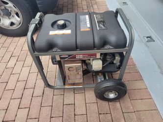 GENERATOR 5500 Watts Excellent Condition