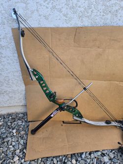 Hoyt Meridian Recurve Bow (Left-handed Bow)