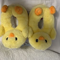 duck slippers women 9/10