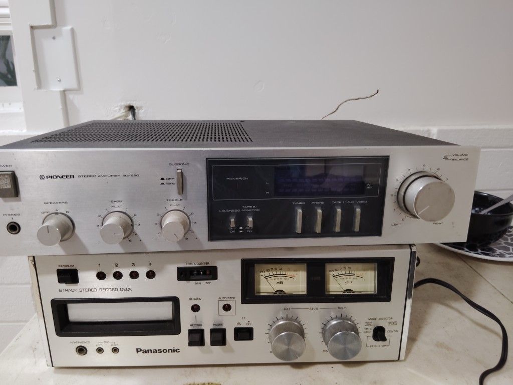 Pioneer Stereo Amplifier Model Number SA-520