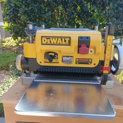 Dewalt 12" Thickness Planer