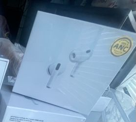 Brand new Apple Airpods Pro3