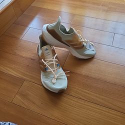 adidas gazelle silver green womens adidas Ultraboost 22 Made with Nature Shoes | Men's main image 0
