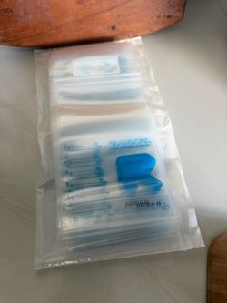 Breast Milk Storage Bags with Pump Adapter UP and Up
