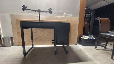 Computer Desk