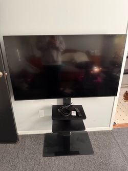 Samsung Flat Screen TV with Floor Stand