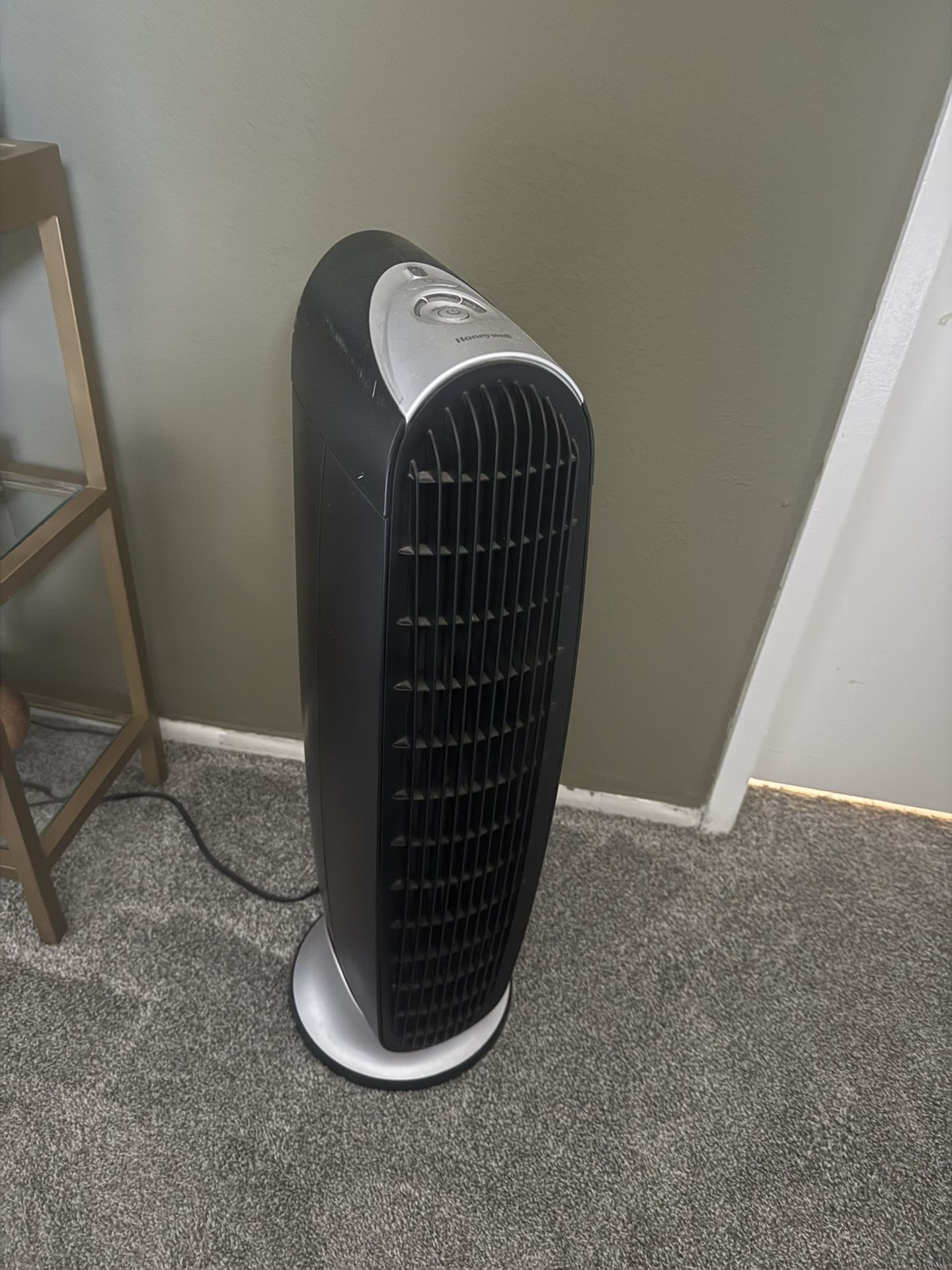Honeywell Black Standing Floor Fan