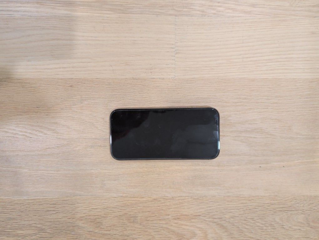 Unlocked iphone 16 Pro 256 GB Used For 3 Months