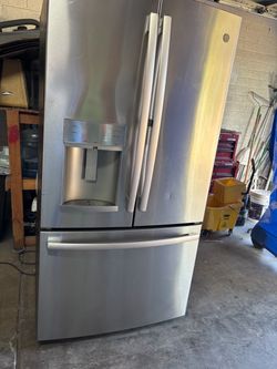 Fridges for sale are Plugged in free Deliver